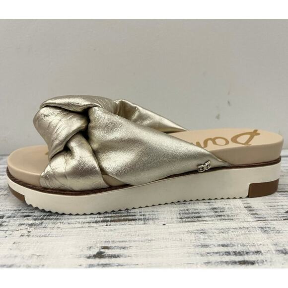 Sam Edelman Women’s Sz 5 Agatha Puffy Knot Slip On Sandals, Gold Slide - Picture 9 of 12